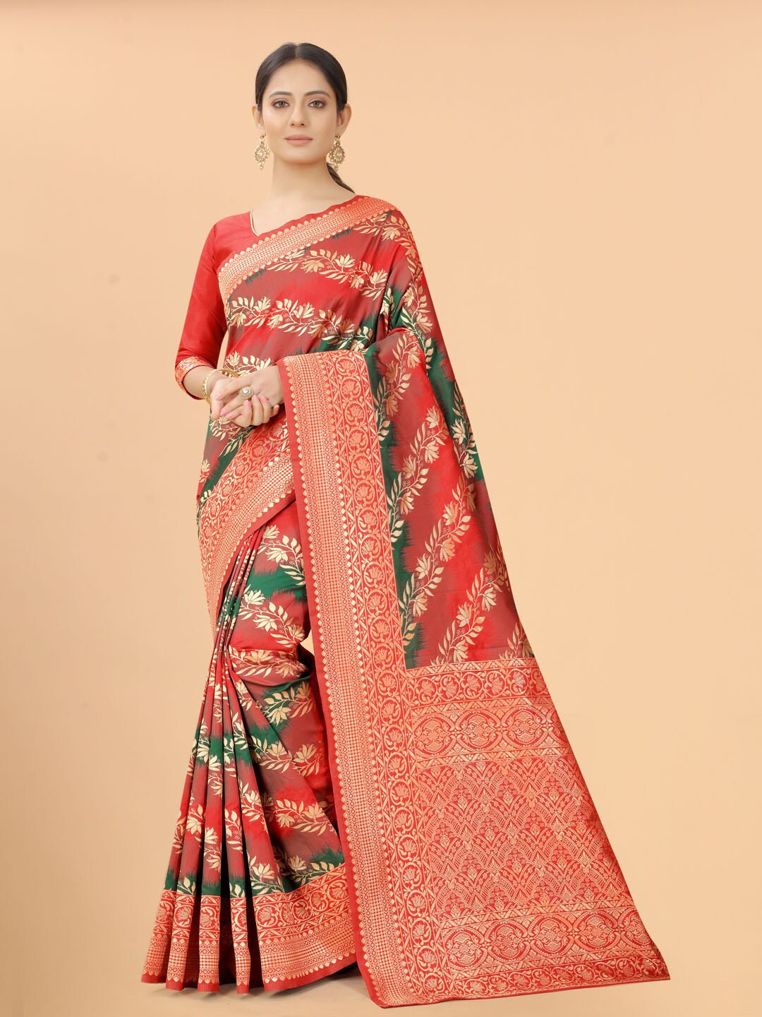 

SATYAM WEAVES Red & Green Woven Design Silk Cotton Banarasi Saree