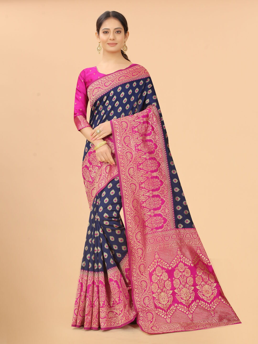 

SATYAM WEAVES Navy Blue & Magenta Woven Design Zari Silk Cotton Banarasi Saree