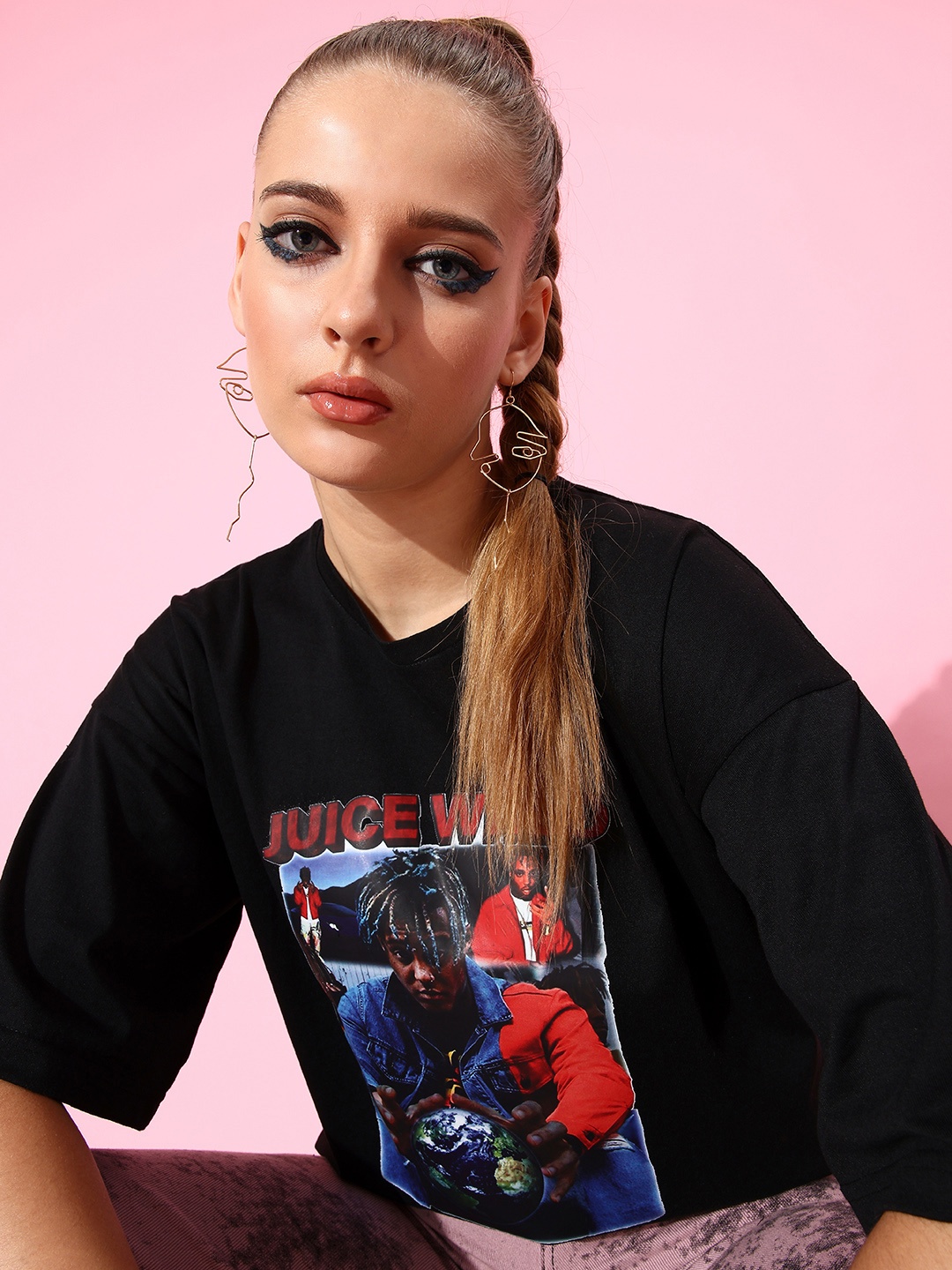 

HERSHEINBOX Women Stunning Black Graphic Nuovo Sleeves Tshirt