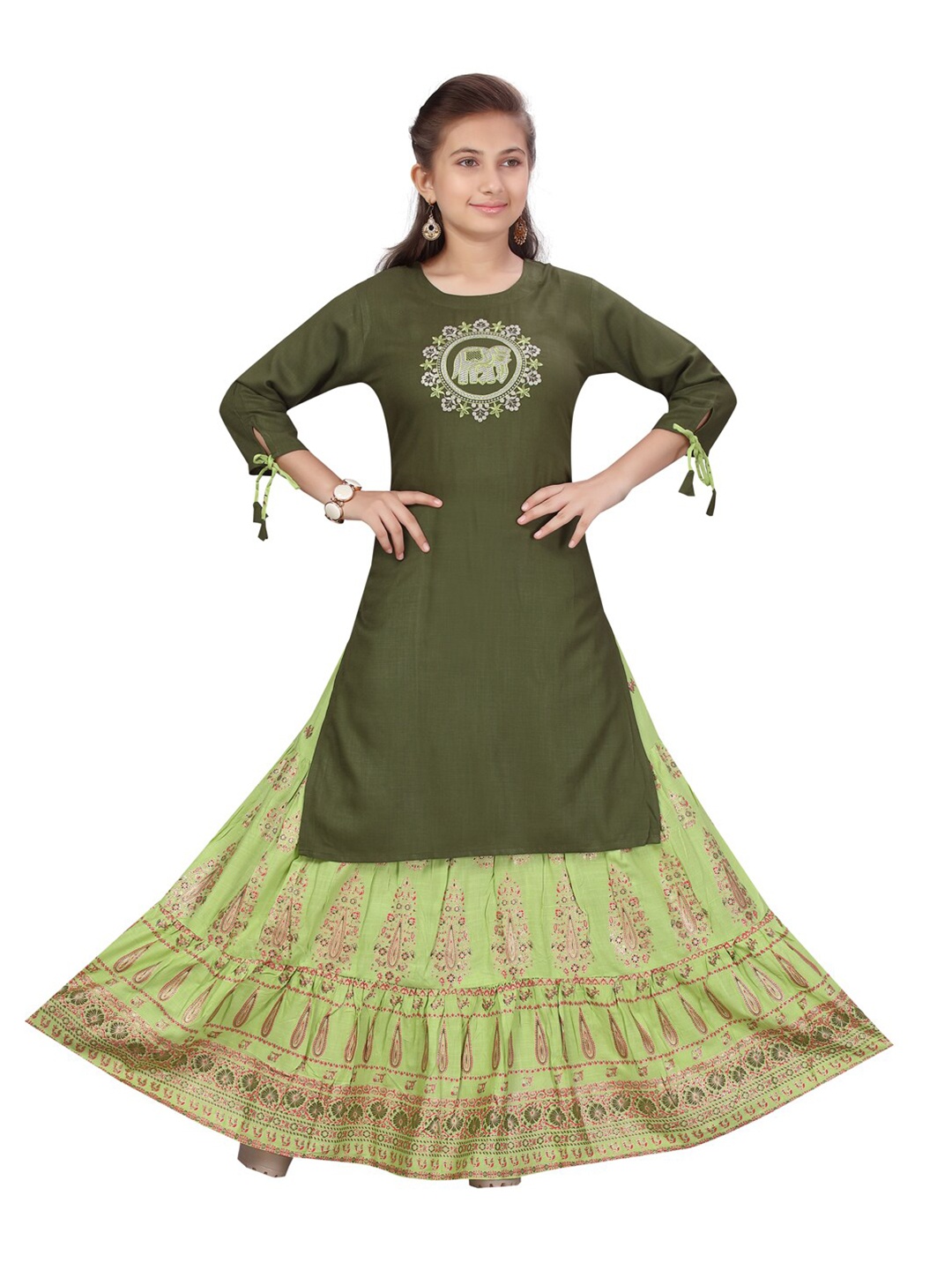 

Aarika Girls Green Ethnic Motifs Printed Pure Cotton Kurta with Skirt