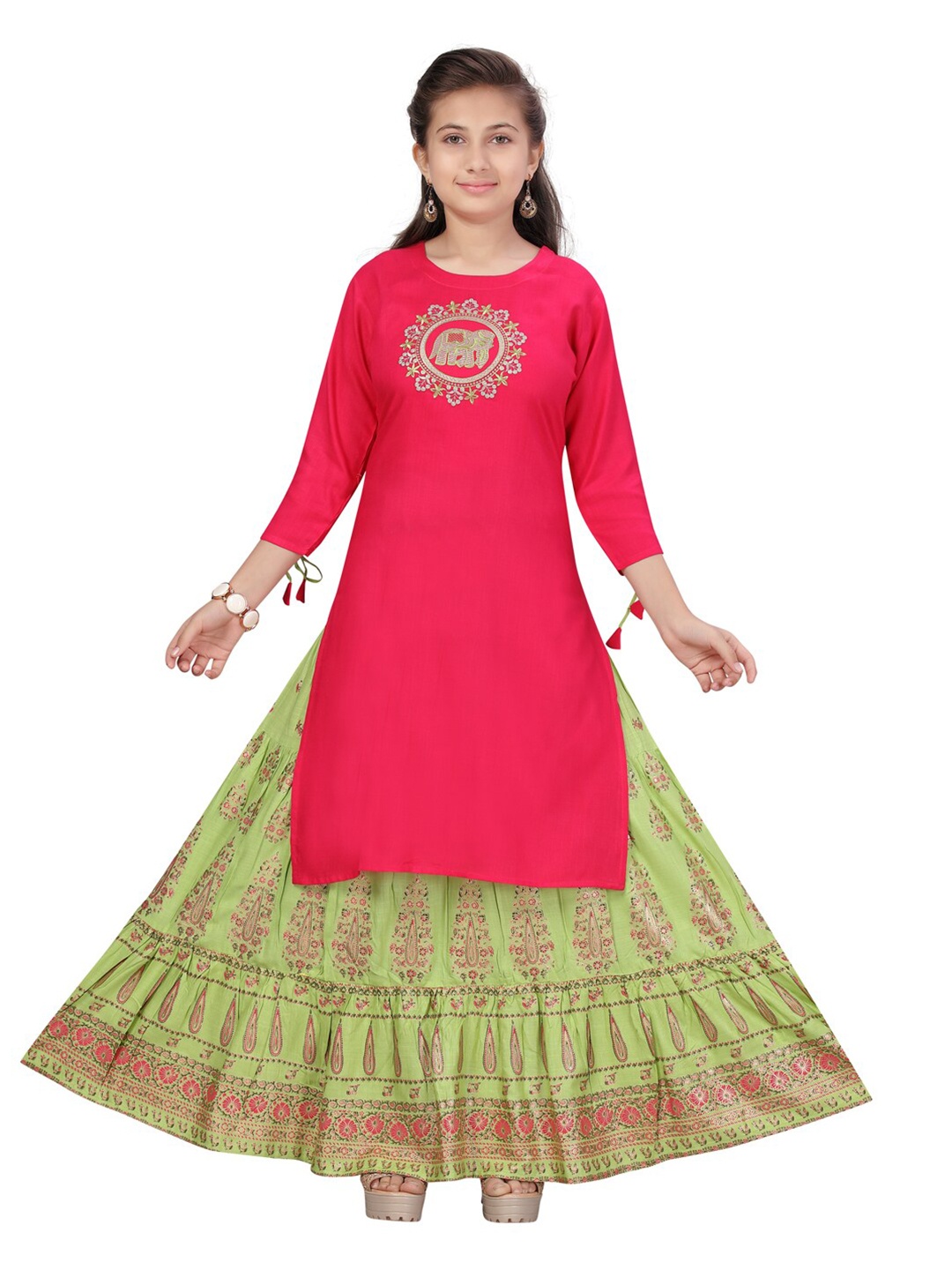 

Aarika Girls Pink & Green Printed Ready to Wear Lehenga & Blouse With Dupatta