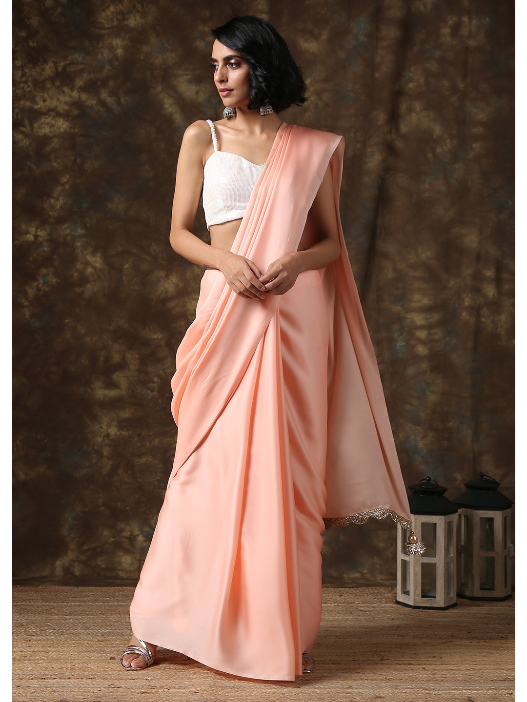 

Swtantra Peach-Coloured Solid Satin Saree