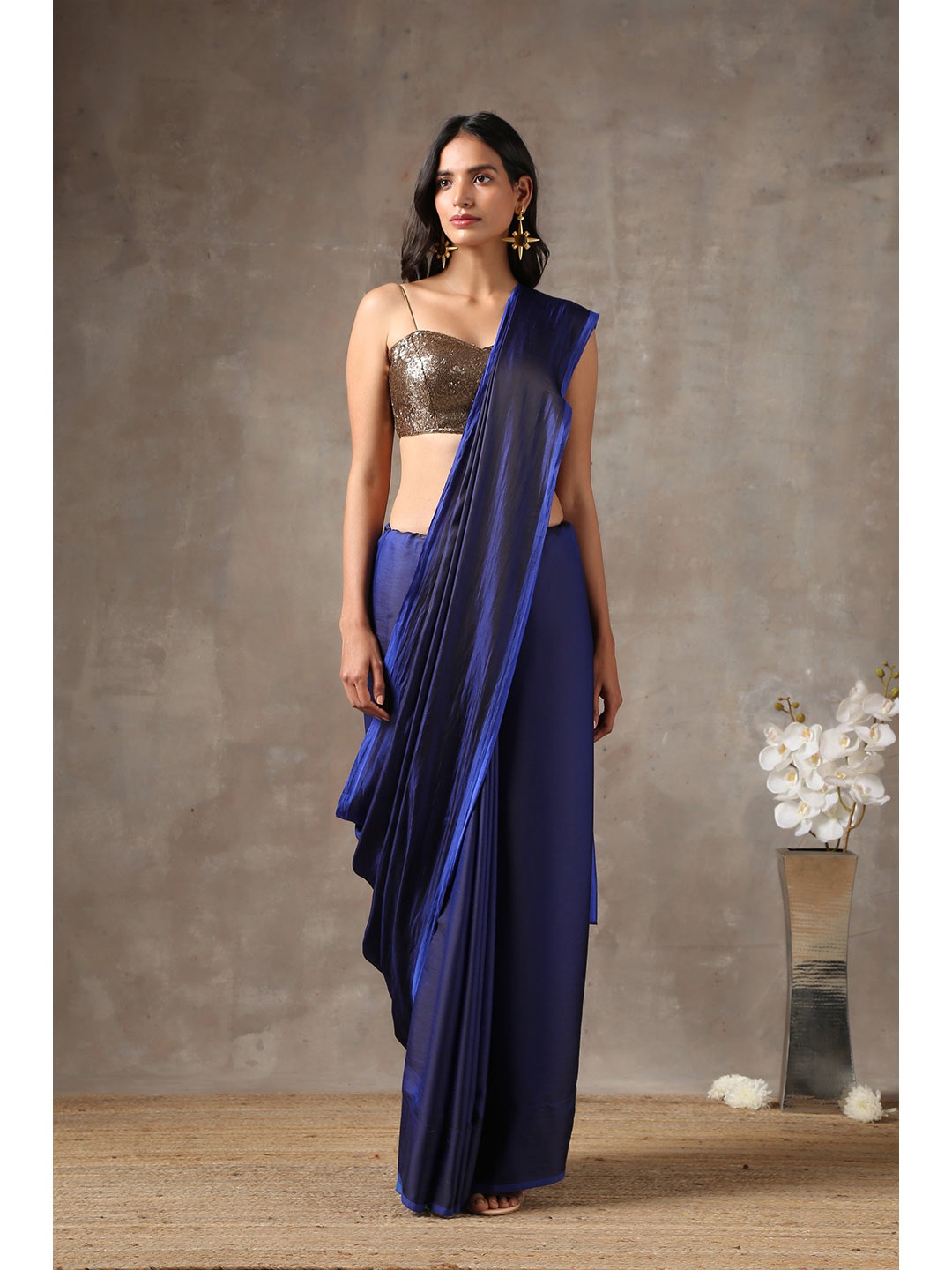 

Swtantra Navy Blue Satin Saree