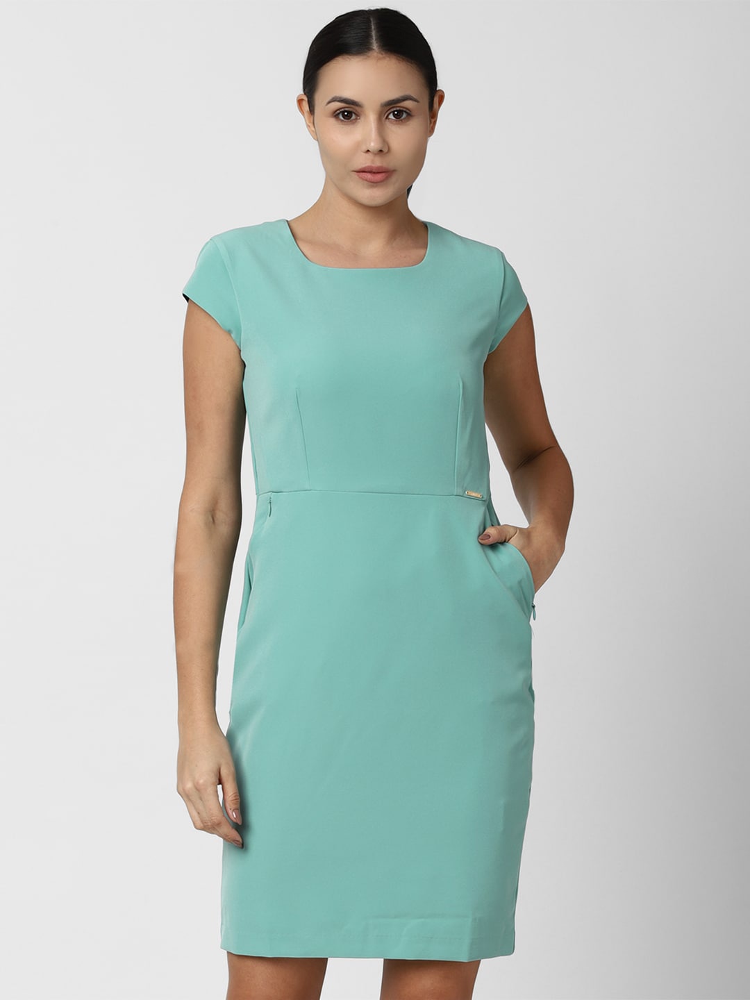 

Van Heusen Woman Green Sheath Dress