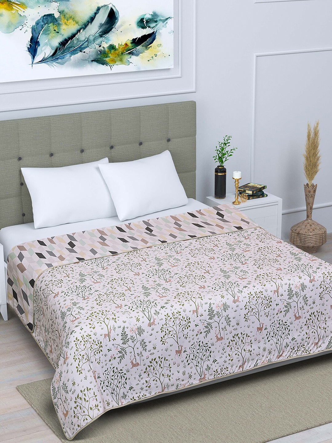 

ROMEE White & Black Set of 5 Geometric AC Room 300 GSM Double Bed Cotton Dohar