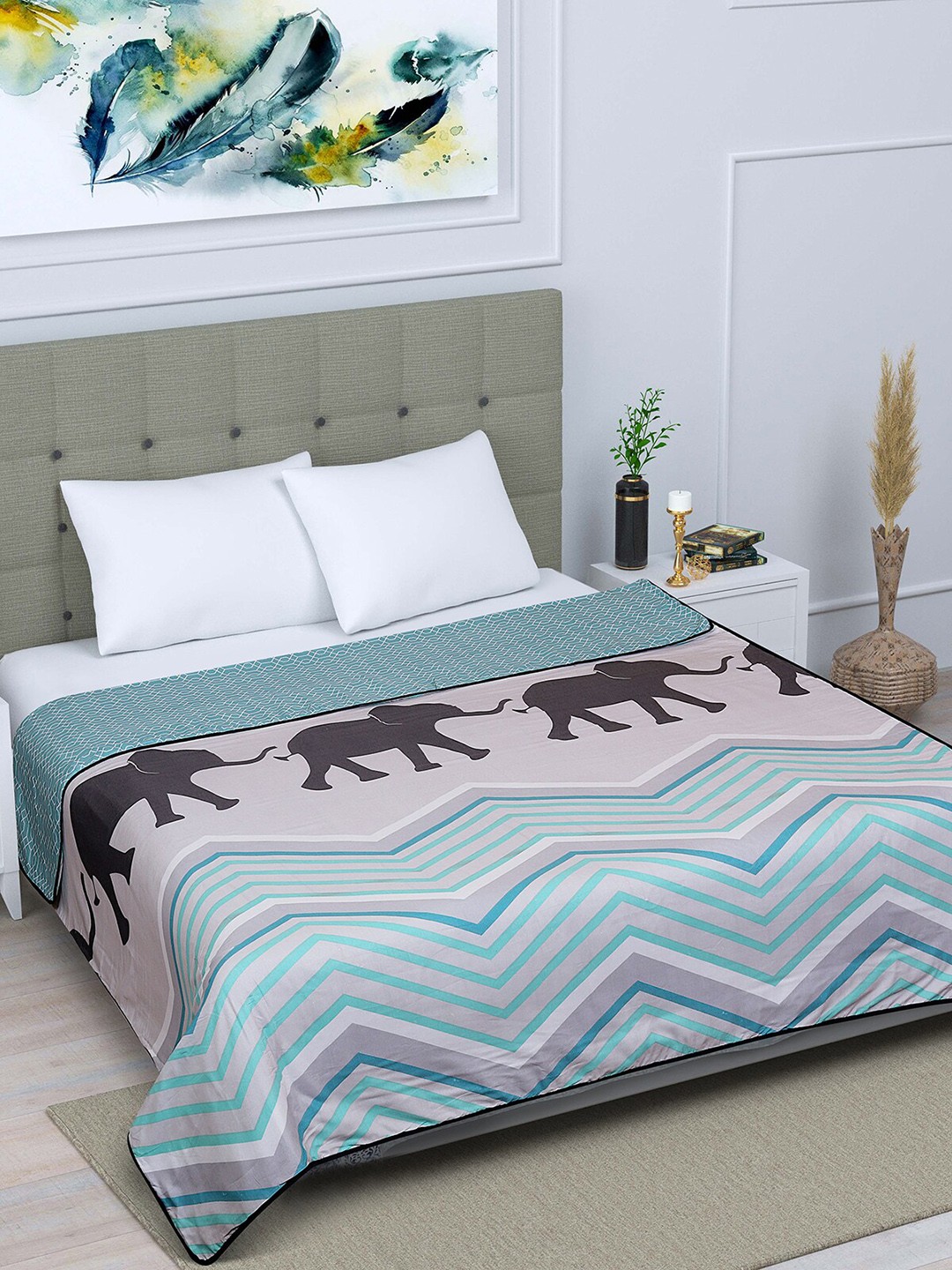 

ROMEE Blue & White Set of 5 Cartoon Characters AC Room 300 GSM Double Bed Dohar
