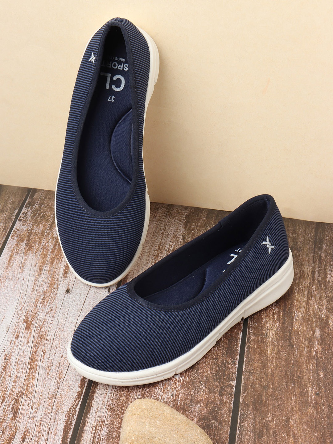 

Carlton London sports Women Blue Ballerinas with Bows Flats