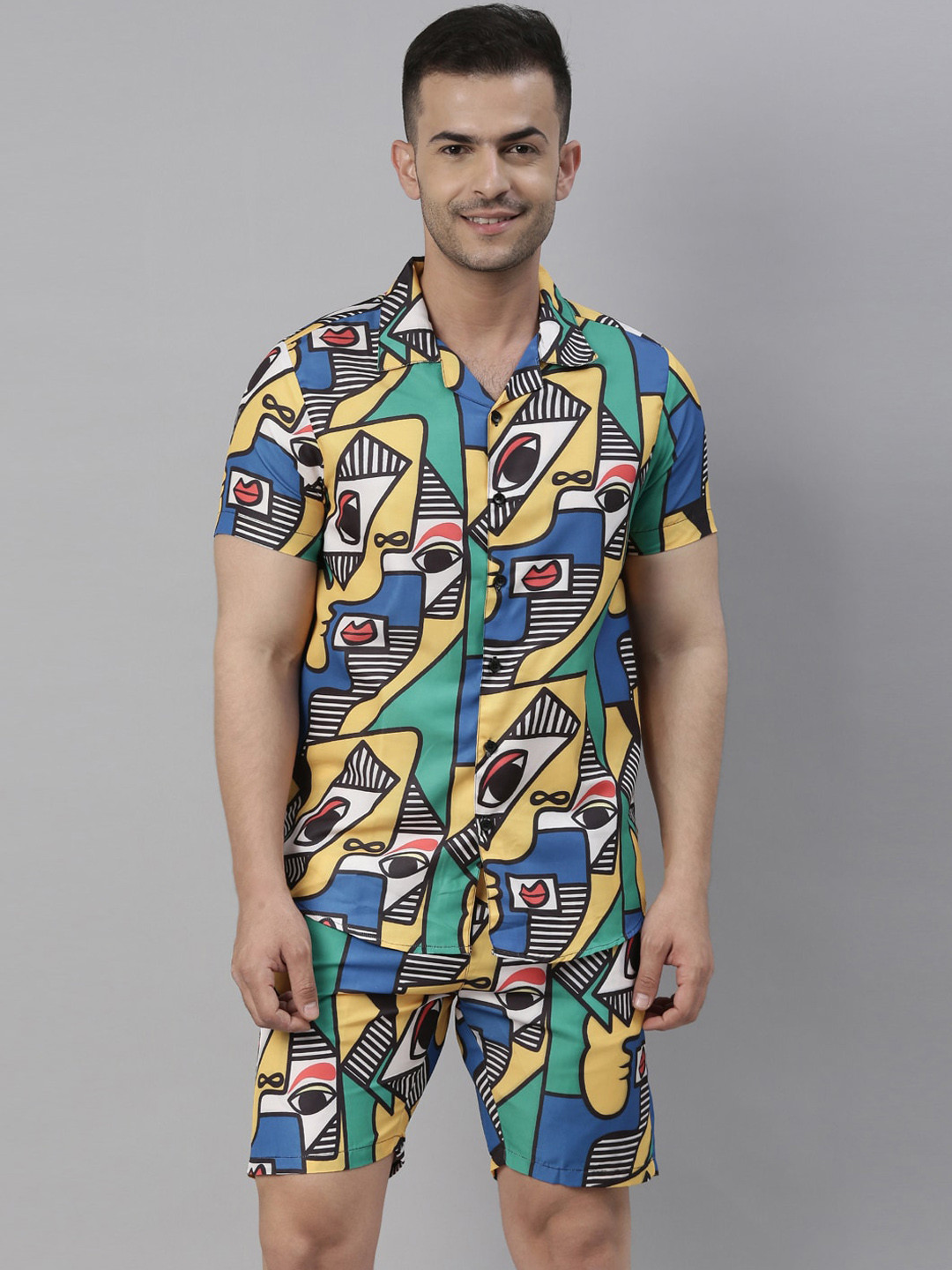 

Bushirt Men Green & Navy Blue Printed Night Suit