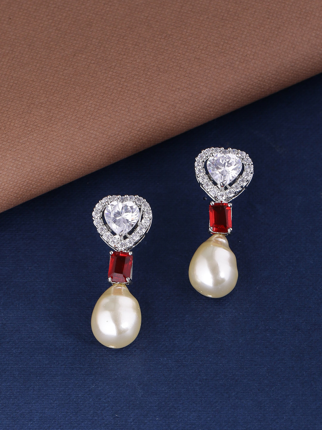 

Shoshaa Red Heart Shaped Drop Earrings