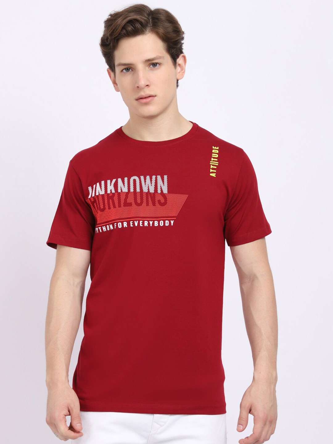 

VENITIAN Men Maroon Typography Printed Applique Slim Fit T-shirt