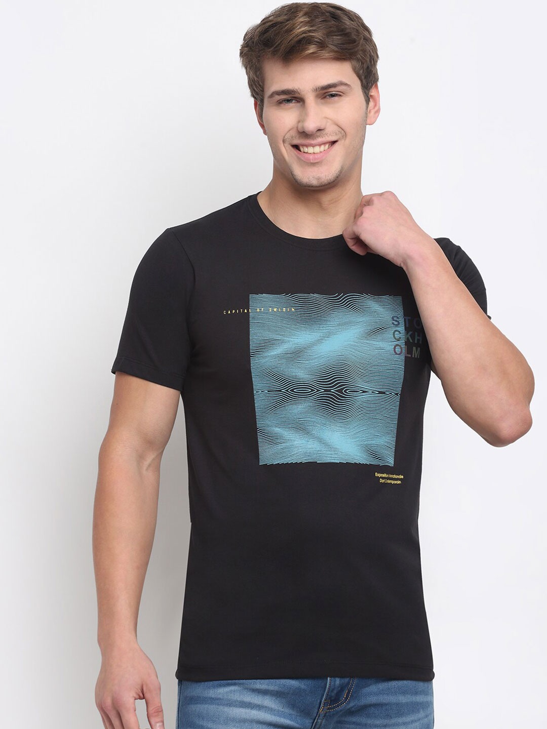 

VENITIAN Men Black Printed Slim Fit T-shirt