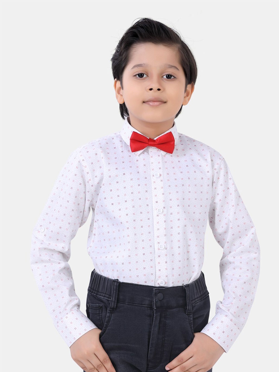 

ROBO FRY Boys Cream-Coloured Standard Printed Party Shirt