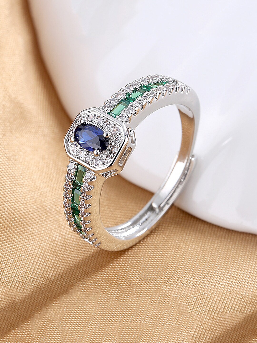 

Yellow Chimes Silver-Toned Blue & Green Crystal Glamour Spark Ring