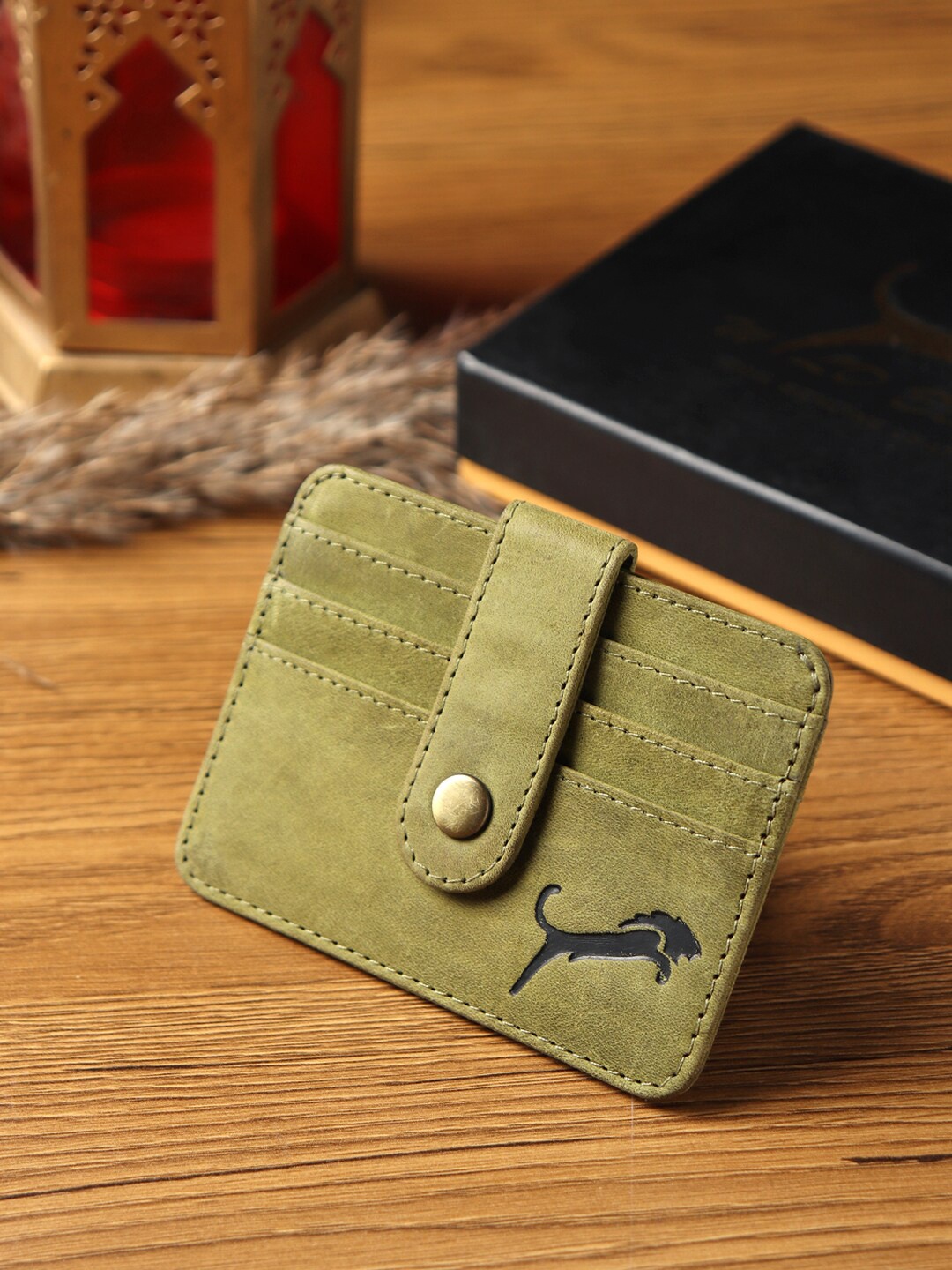 

WILD EDGE Unisex Olive Green Leather Money Clip