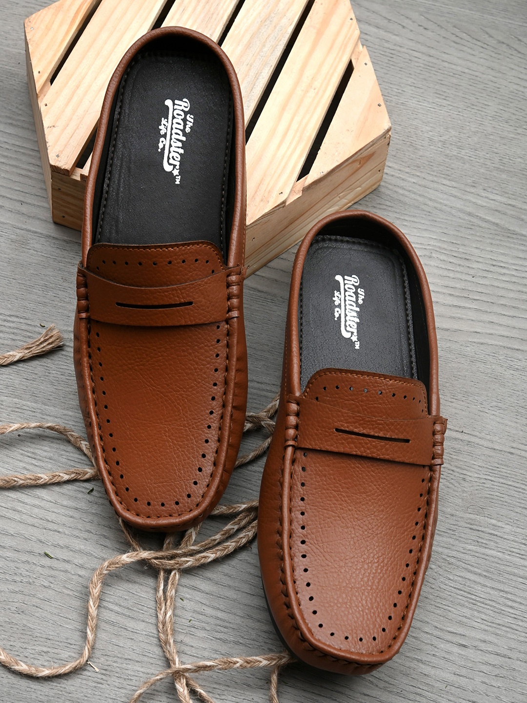 

Roadster Men Tan Perforations Loafers