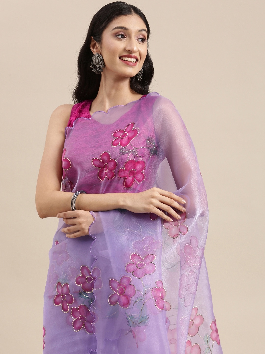 

VASTRANAND Lavender & Red Floral Organza Saree