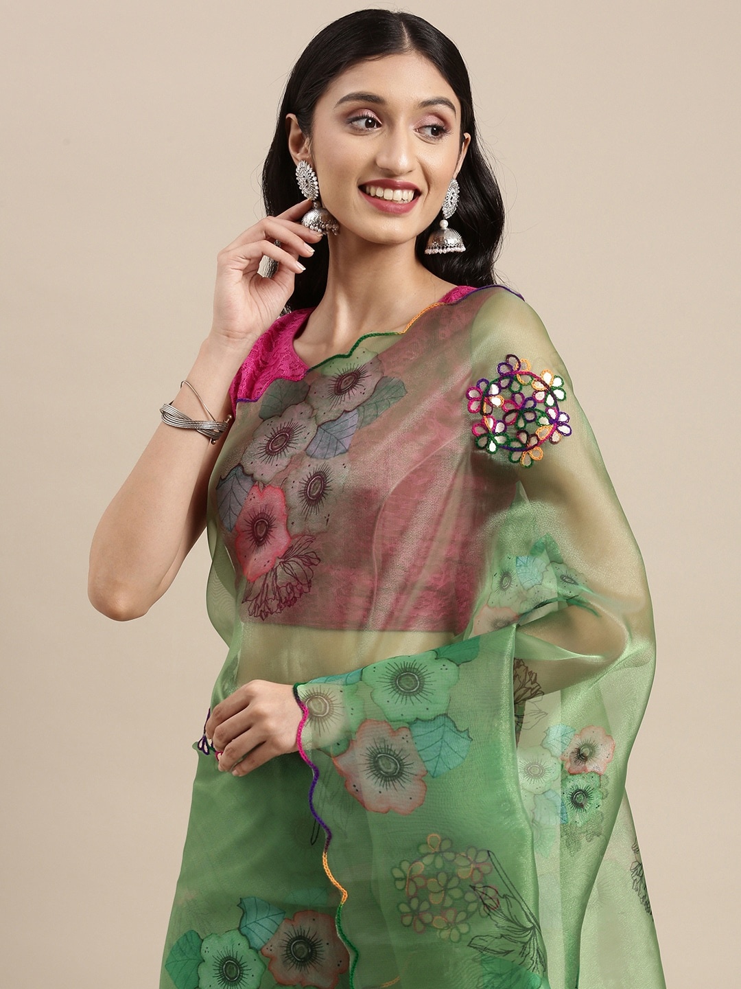 

VASTRANAND Green Floral Gotta Patti Organza Saree