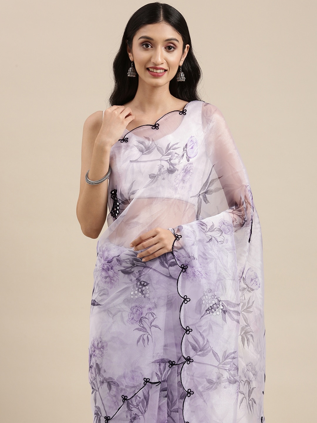 

VASTRANAND Grey & Black Floral Mirror Work Organza Saree