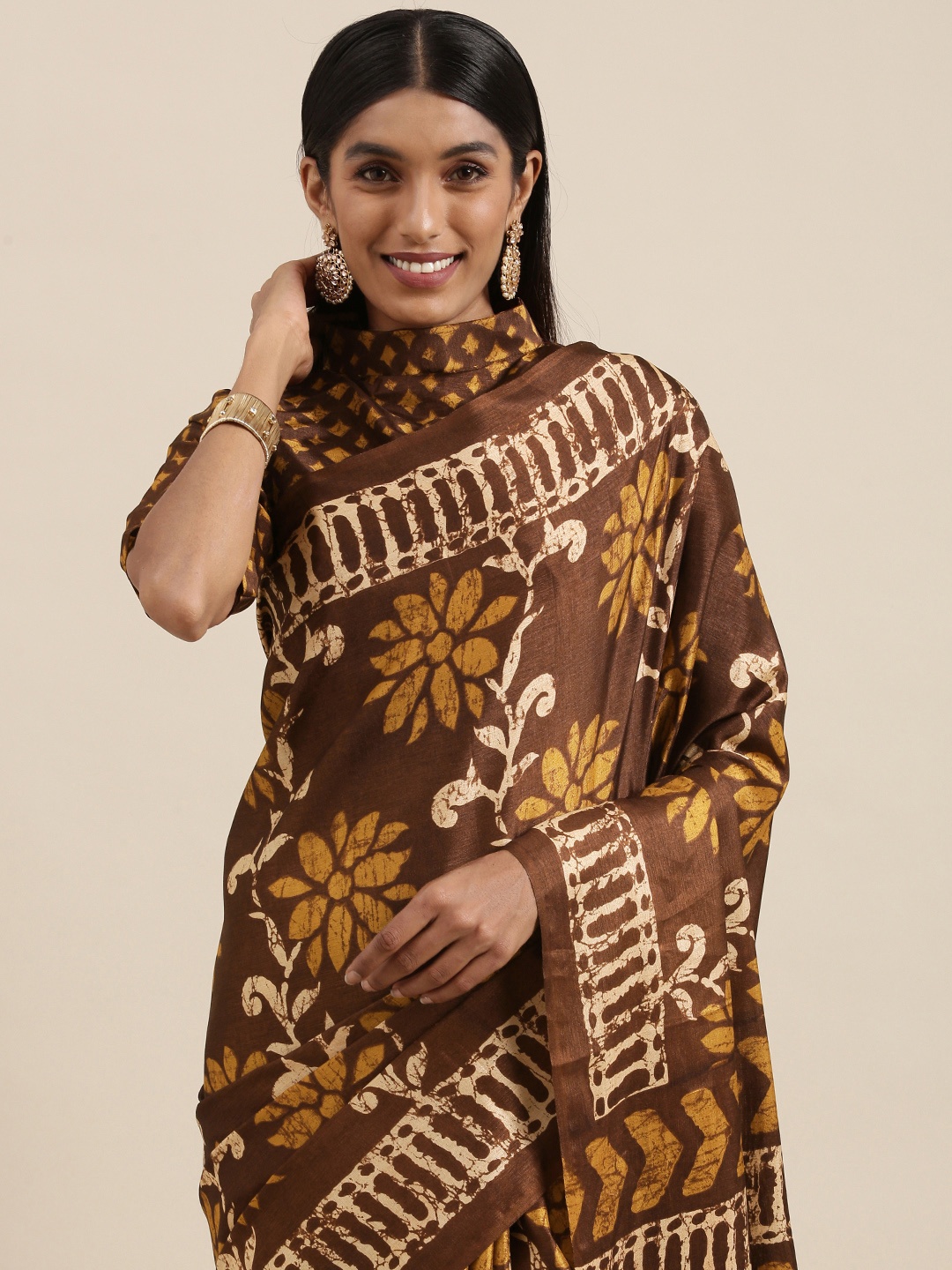 

Saree mall Brown & Beige Floral Print Silk Blend Block Print Saree