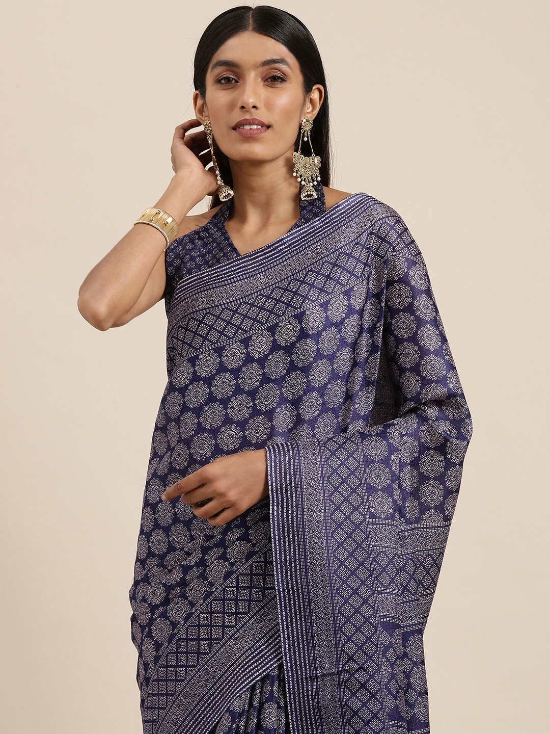 

Saree mall Navy Blue & White Floral Print Art Silk Block Print Sarees
