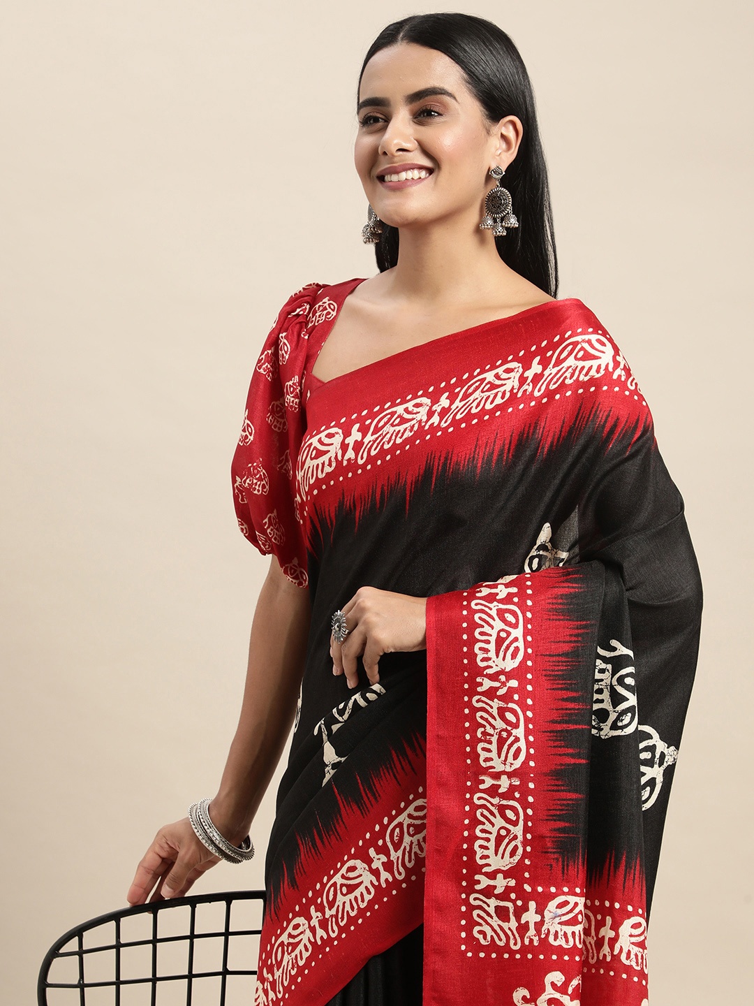

Saree mall Black & Red Ethnic Motifs Block Print Sarees