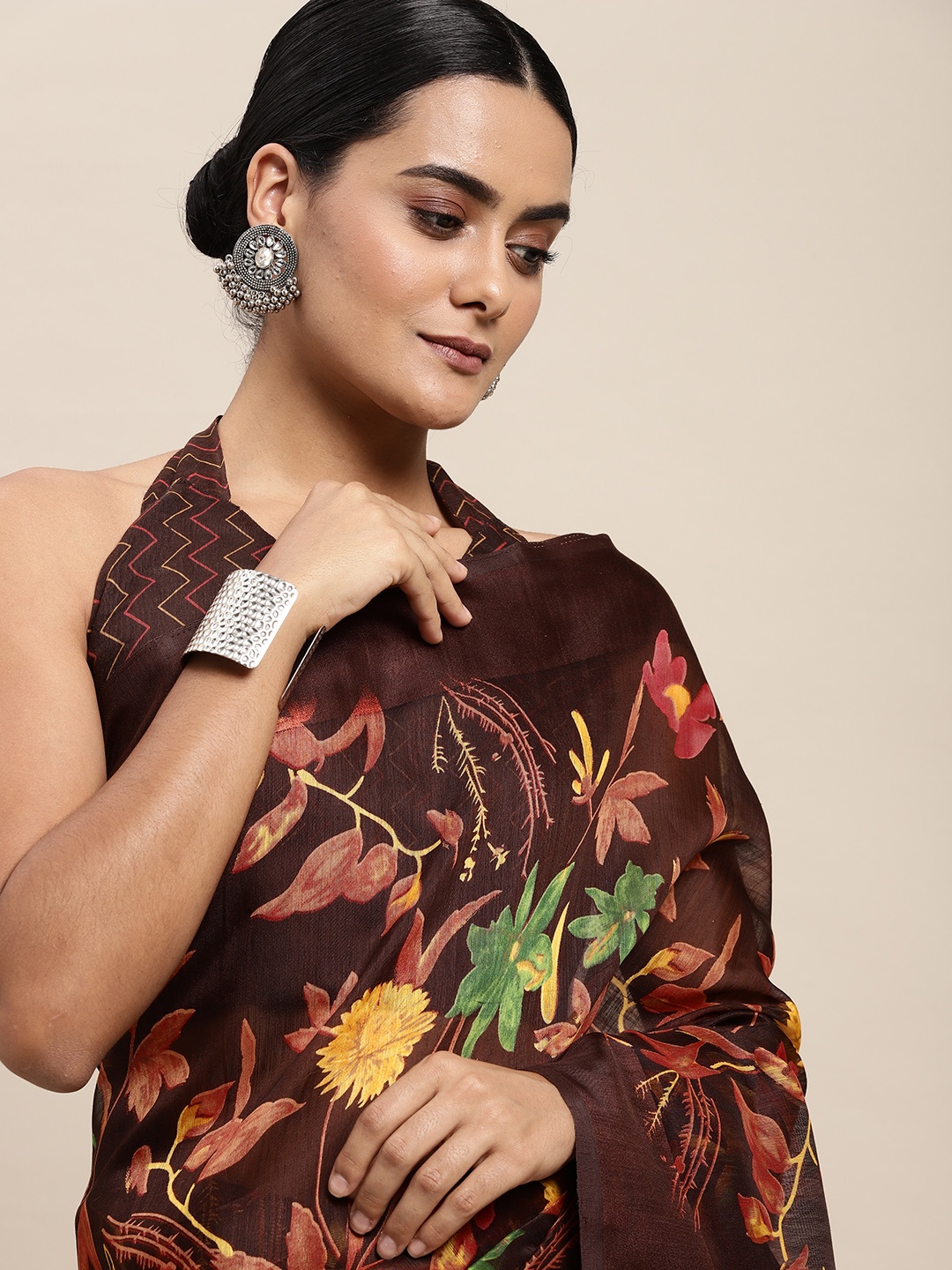 

Saree mall Brown & Yellow Floral Print Silk Cotton Saree