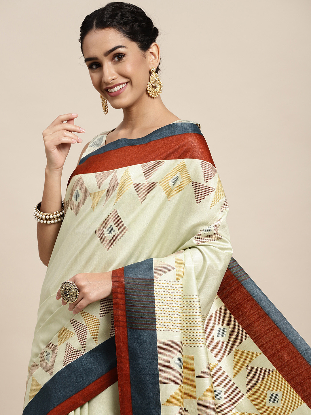 

Saree mall Off White & Navy Blue Geometric Print Art Silk Taant Saree