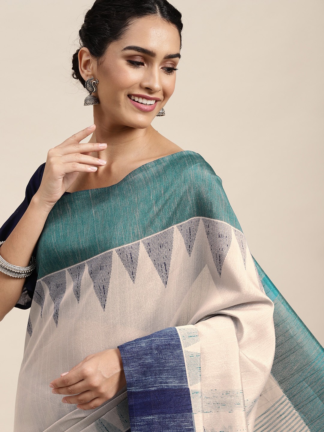 

Saree mall Grey & Navy Blue Colourblocked Art Silk Block Print Saree