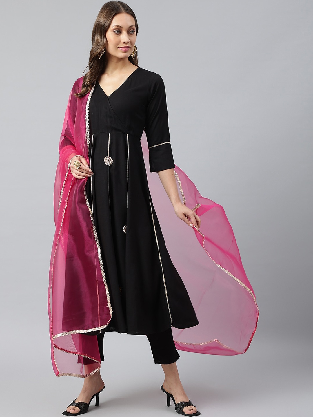 

SIAH Women Black Floral Empire Gotta Patti Kurti with Trousers & With Dupatta