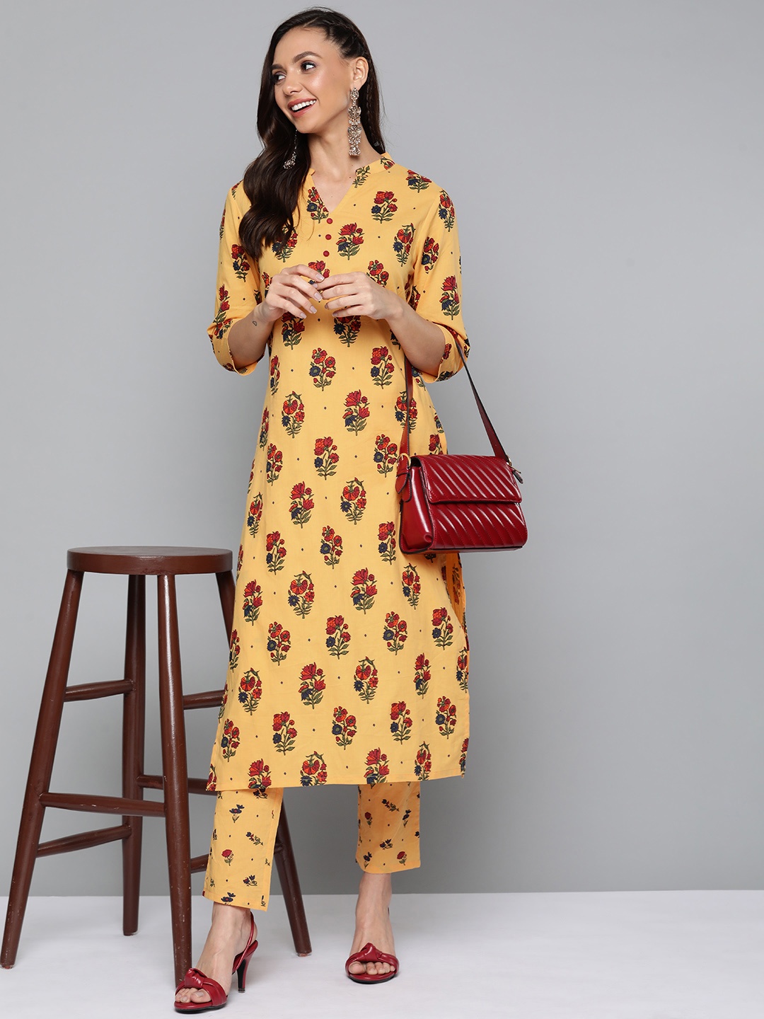 

HERE&NOW Women Yellow Floral Printed Kurta with Trousers