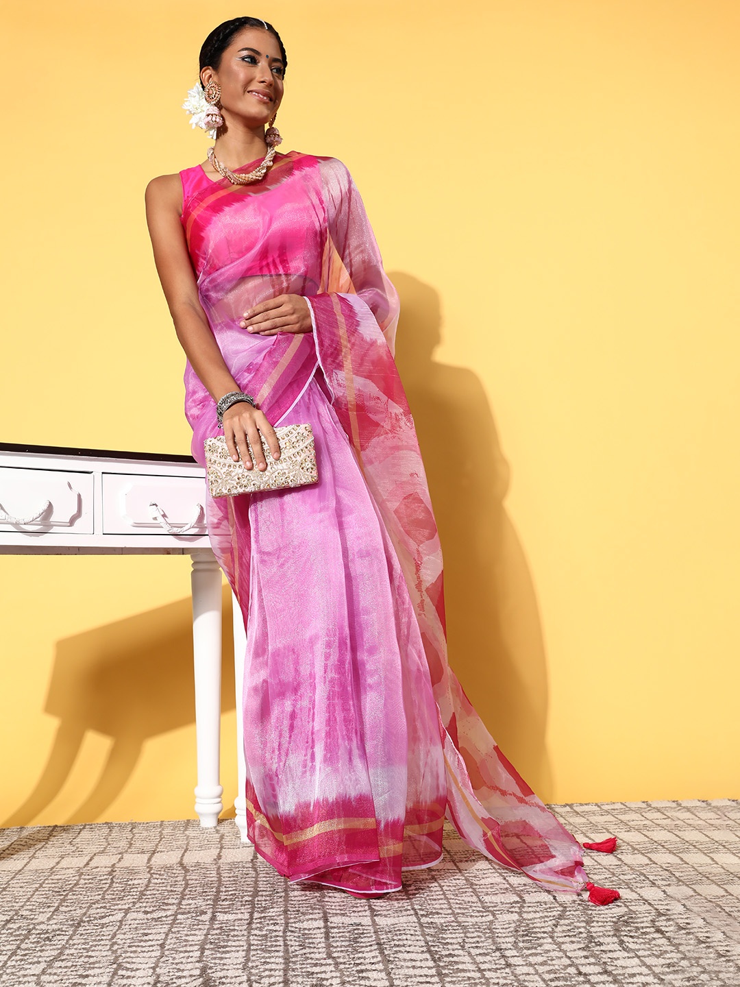 

Mitera Dyed Saree, Pink