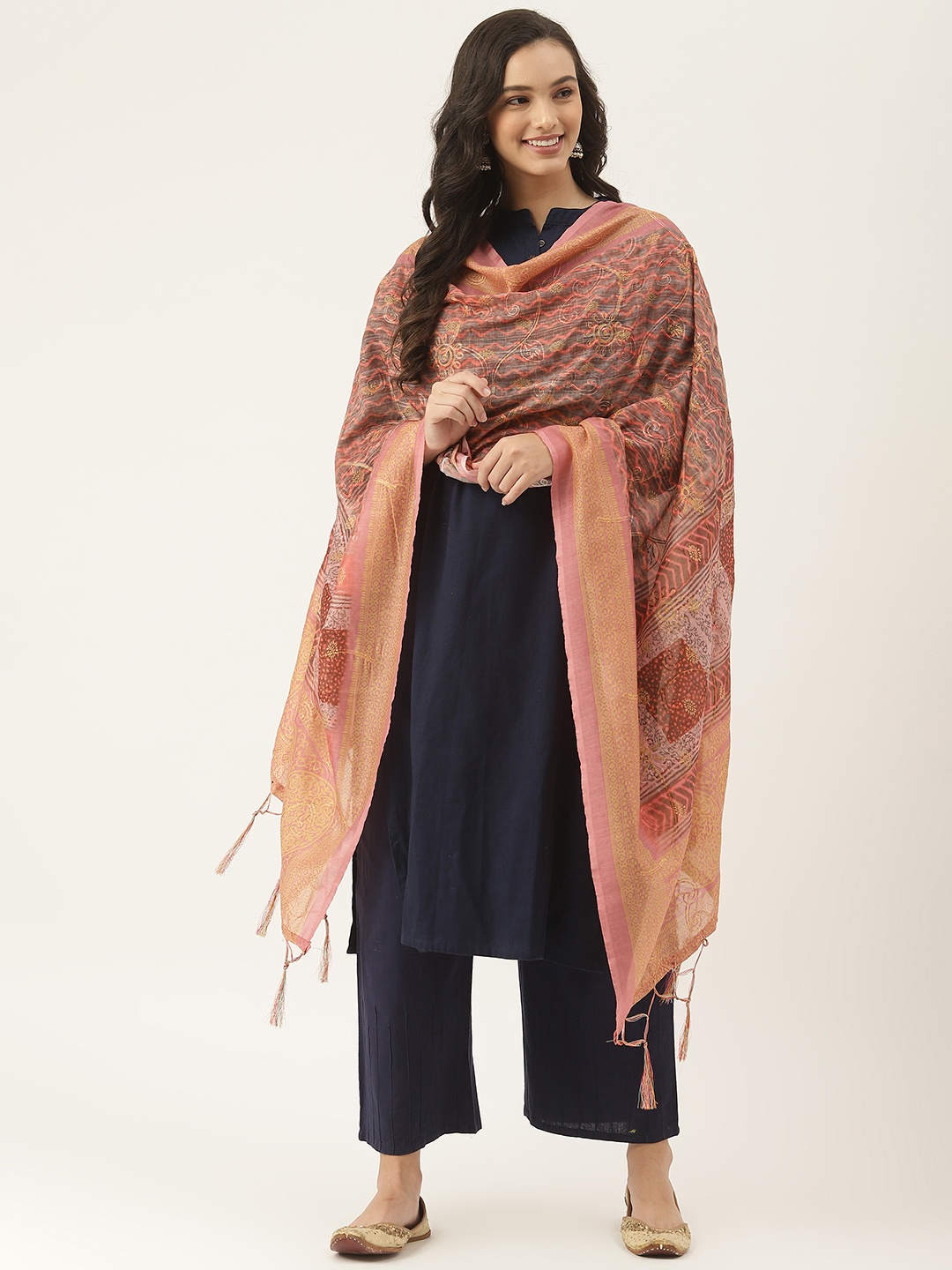 

VAABA Brown & Peach-Coloured Ethnic Motifs Printed Dupatta