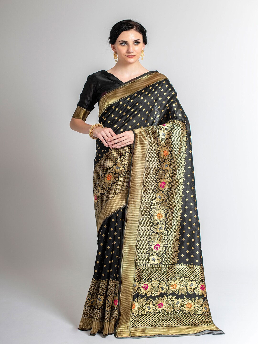 

Lilots Black & Gold-Toned Woven Design Zari Silk Blend Banarasi Saree