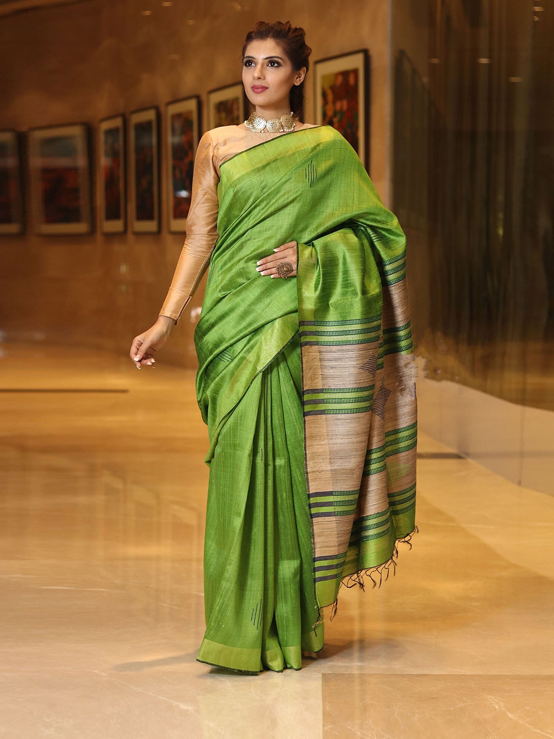 

BEATITUDE Green & Beige Woven Design Dupion Silk Saree