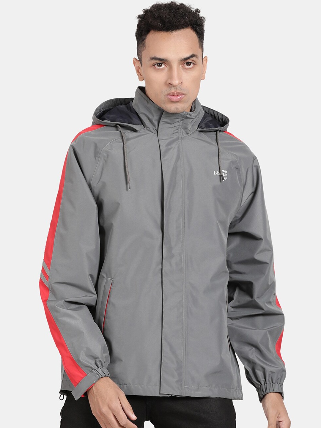 

t-base Men Grey & Red Solid Rain Jacket