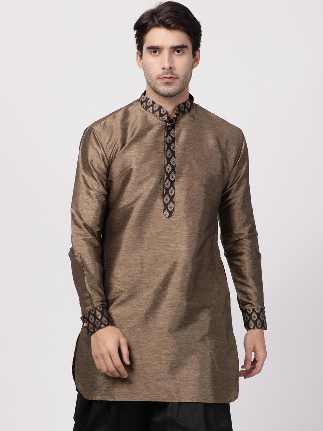 

VASTRAMAY Men Bronze-Toned Flared Sleeves Thread Work Kurta