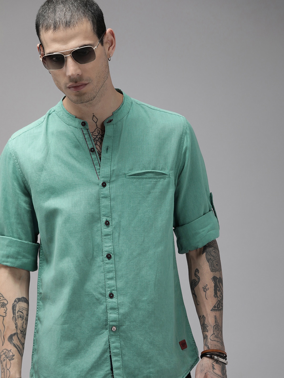 

The Roadster Lifestyle Co Men Sea Green Linen Cotton Casual Shirt