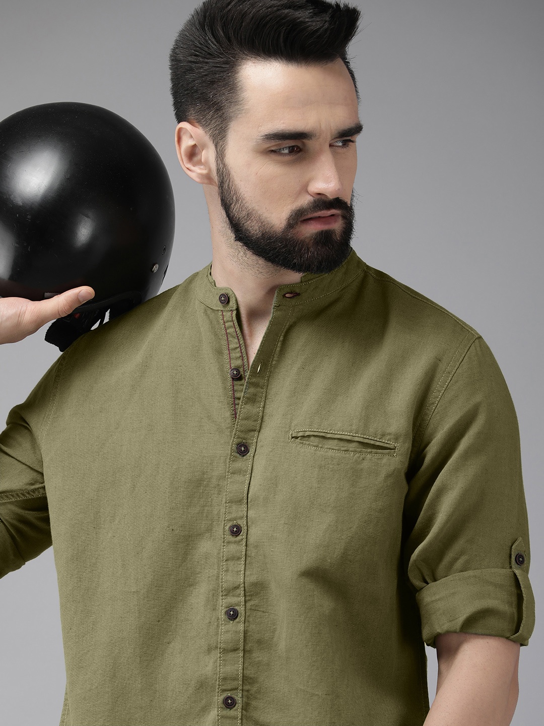 

Roadster Men Olive Green Solid Linen Cotton Roll-Up Sleeves Casual Shirt