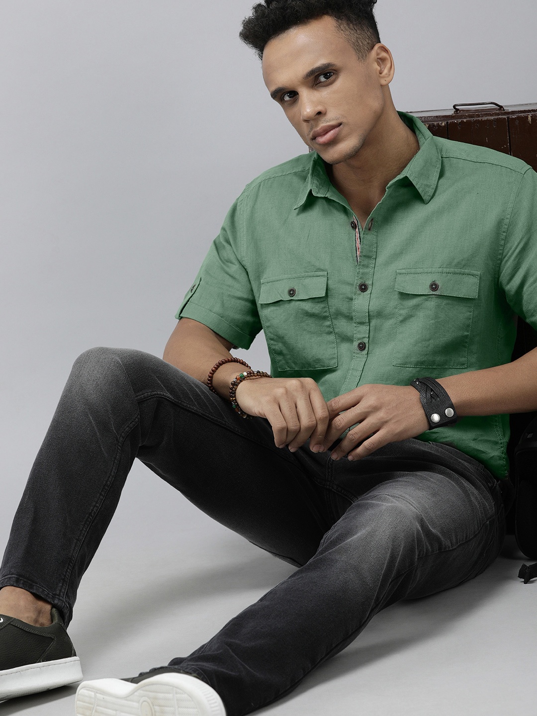 

Roadster Men Green Linen Cotton Casual Shirt