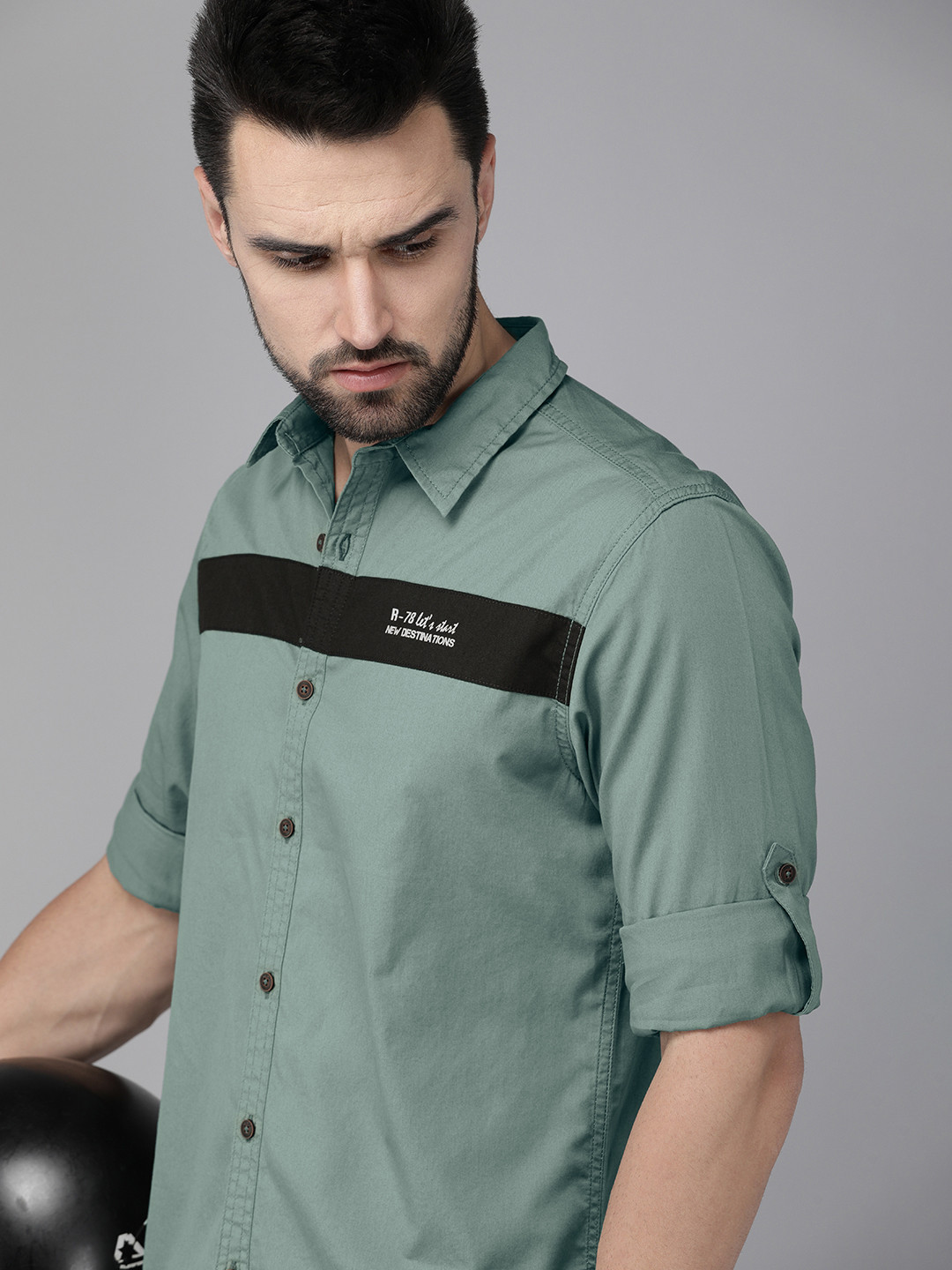 

Roadster Men Pure Cotton Shirt, Green