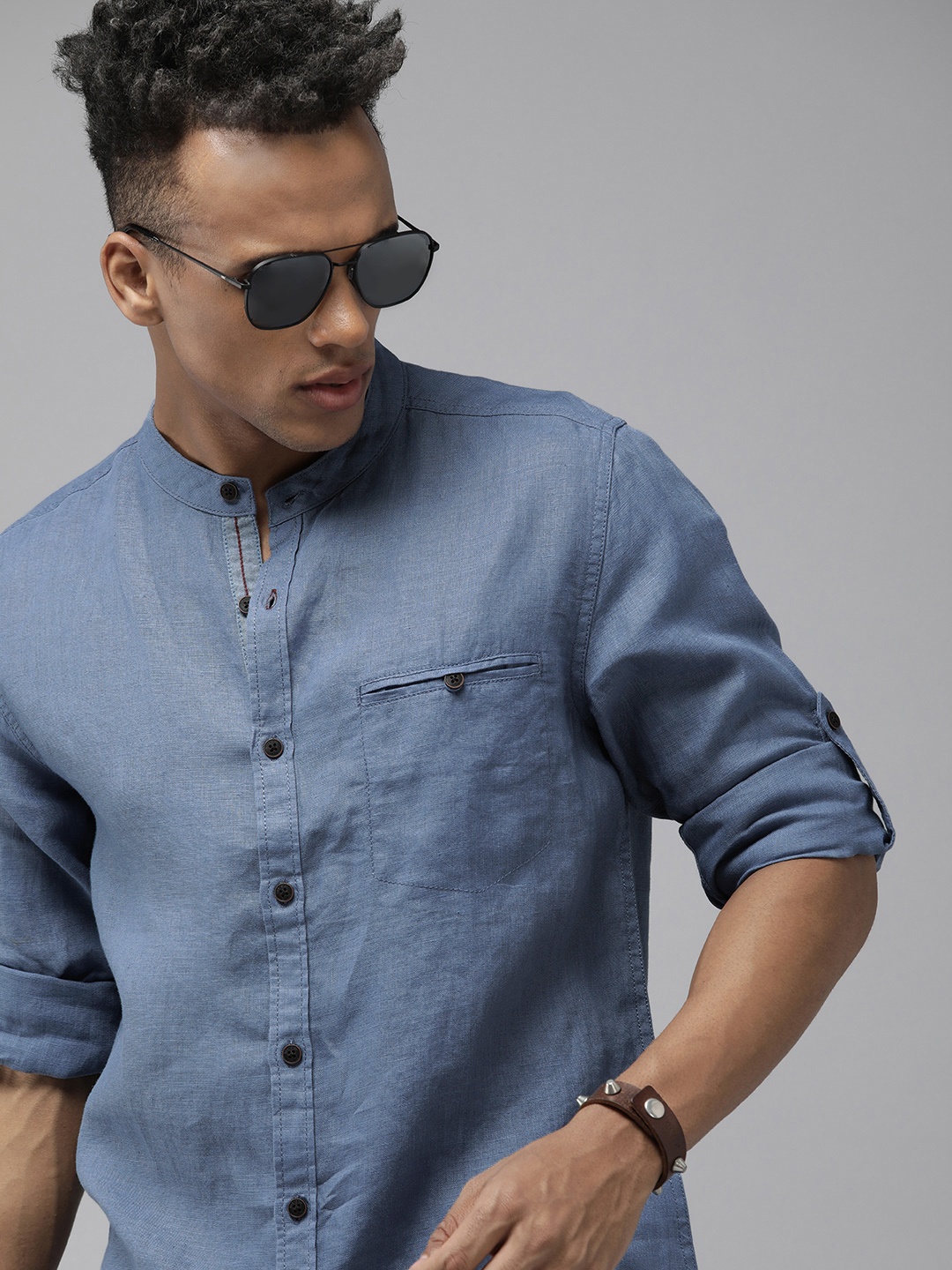

The Roadster Lifestyle Co Men Blue Solid Mandarin-Collar Linen Casual Shirt