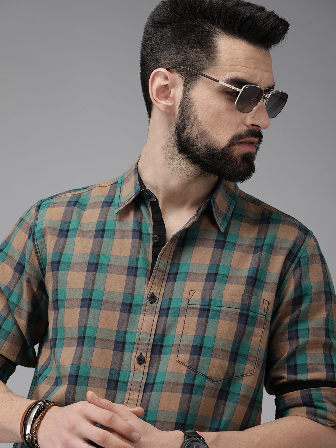 

Roadster Men Brown & Blue Checked Pure Cotton Casual Shirt