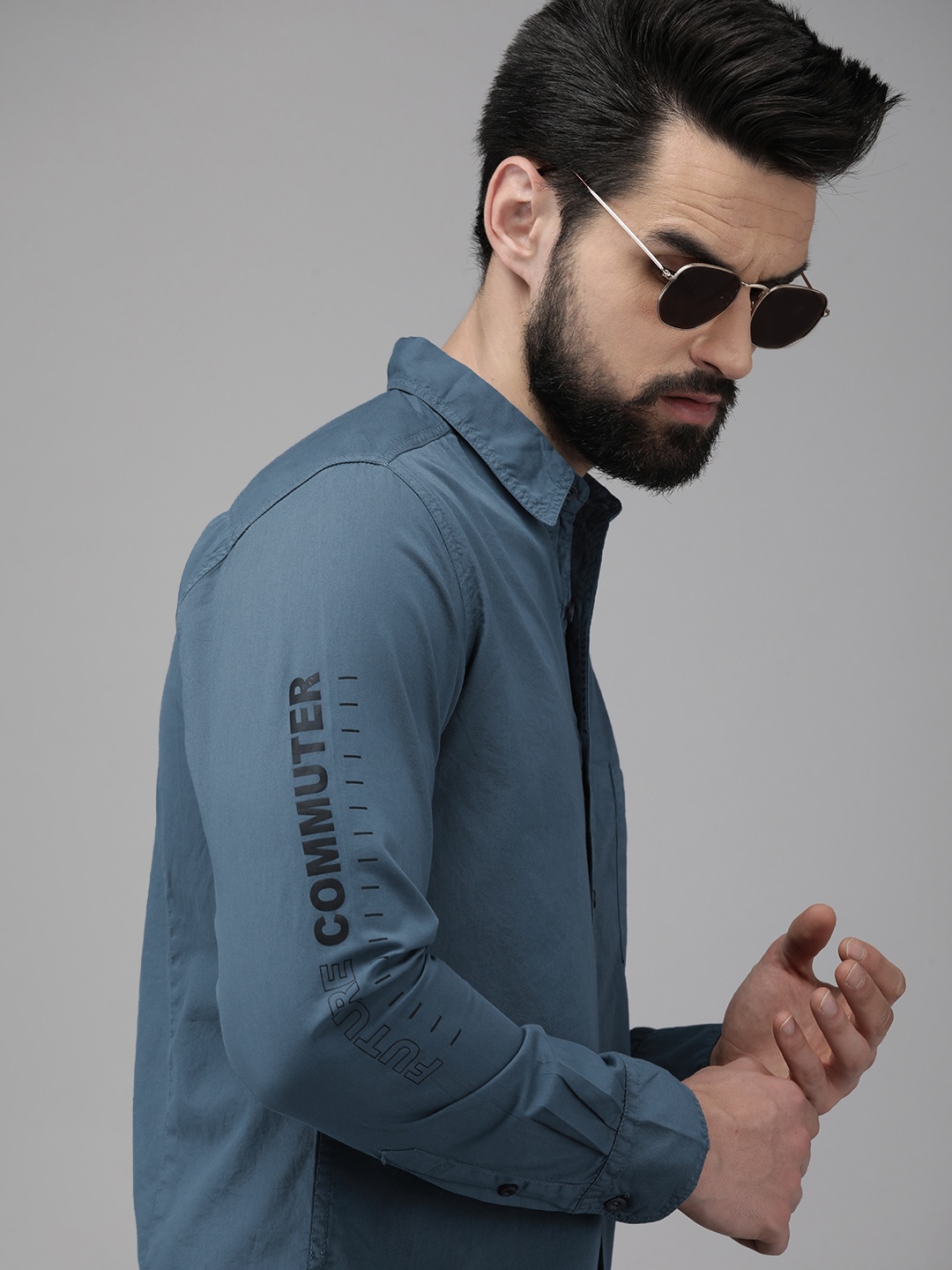 

The Roadster Life Co. Men Blue Solid Pure Cotton Casual Shirt