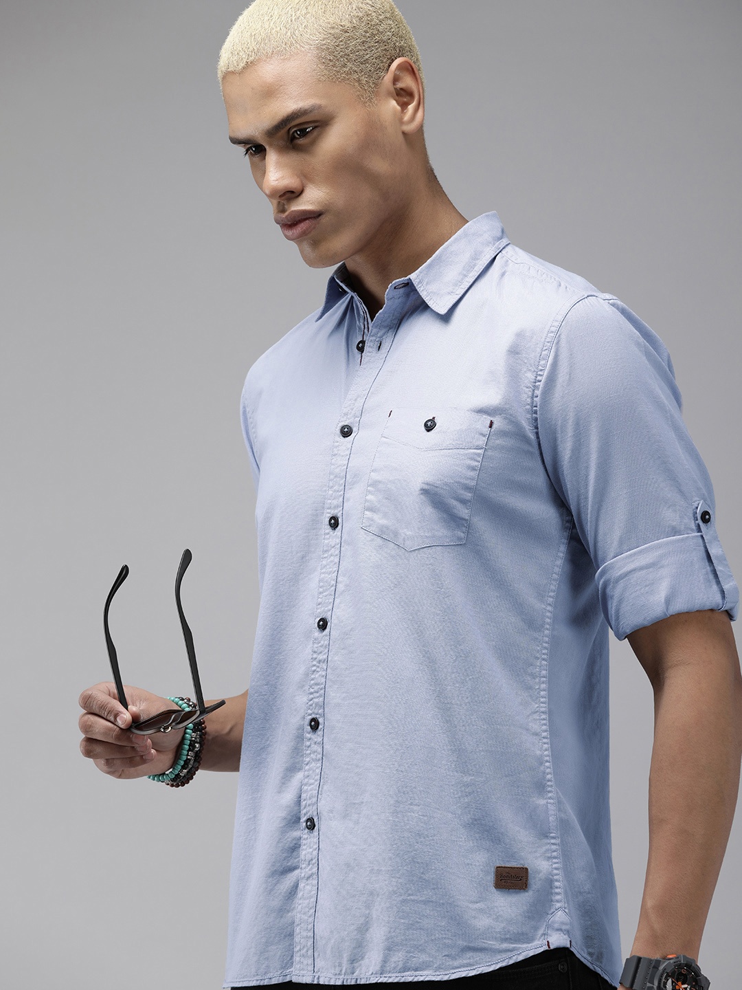 

The Roadster Lifestyle Co. Men Pure Cotton Casual Shirt, Blue