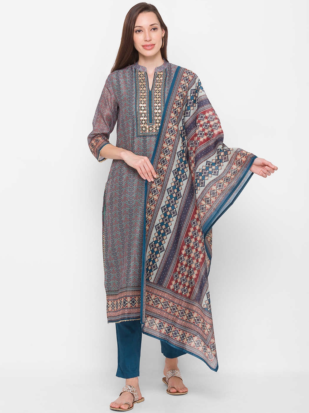 

ZOLA Women Olive Green Bandhani Striped Panelled Chanderi Silk Kurti with Trousers & With Dupatta