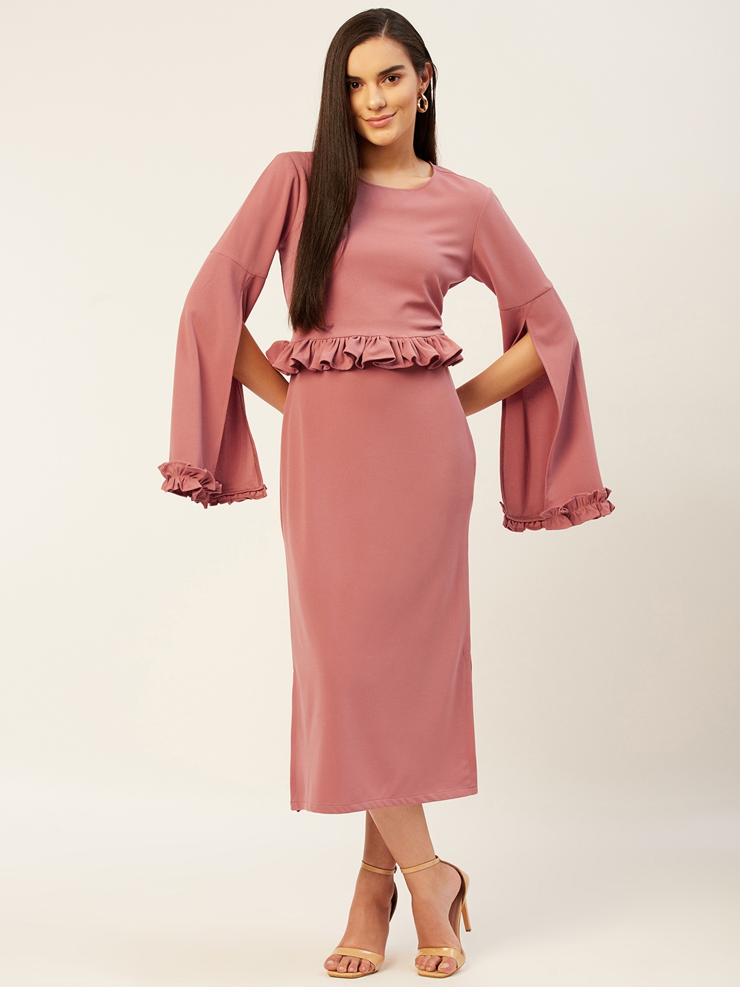 

KHUMAAR Shuchi Bhutani Women Pink Top with Skirt