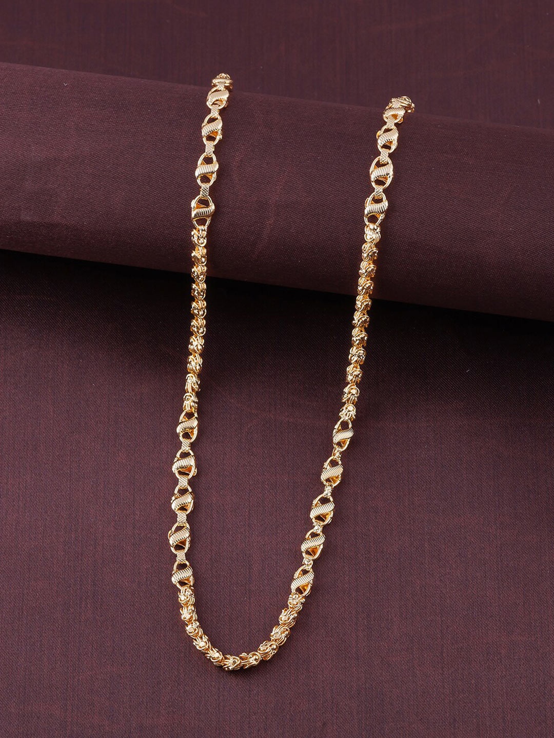 

Brandsoon Men Gold-Toned Gold-Plated Antique Chain