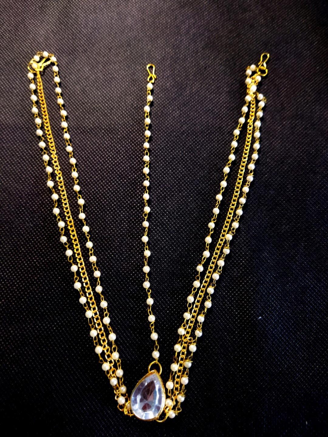 

Kshitij Jewels Gold-Plated White Stone-Studded & Beaded Mathapatti