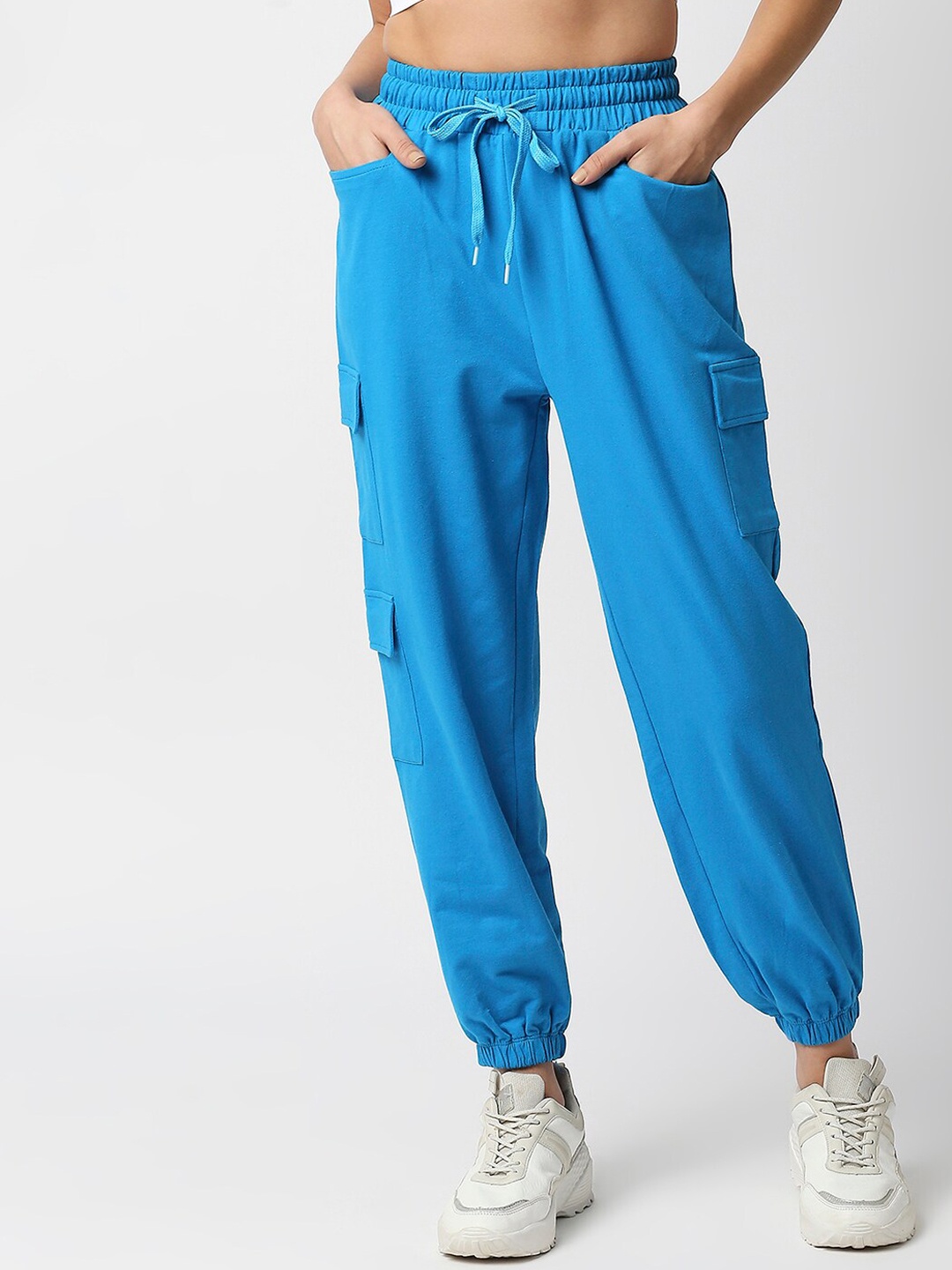 

Disrupt Women Blue Solid Cargo Comfort-Fit Track Pants