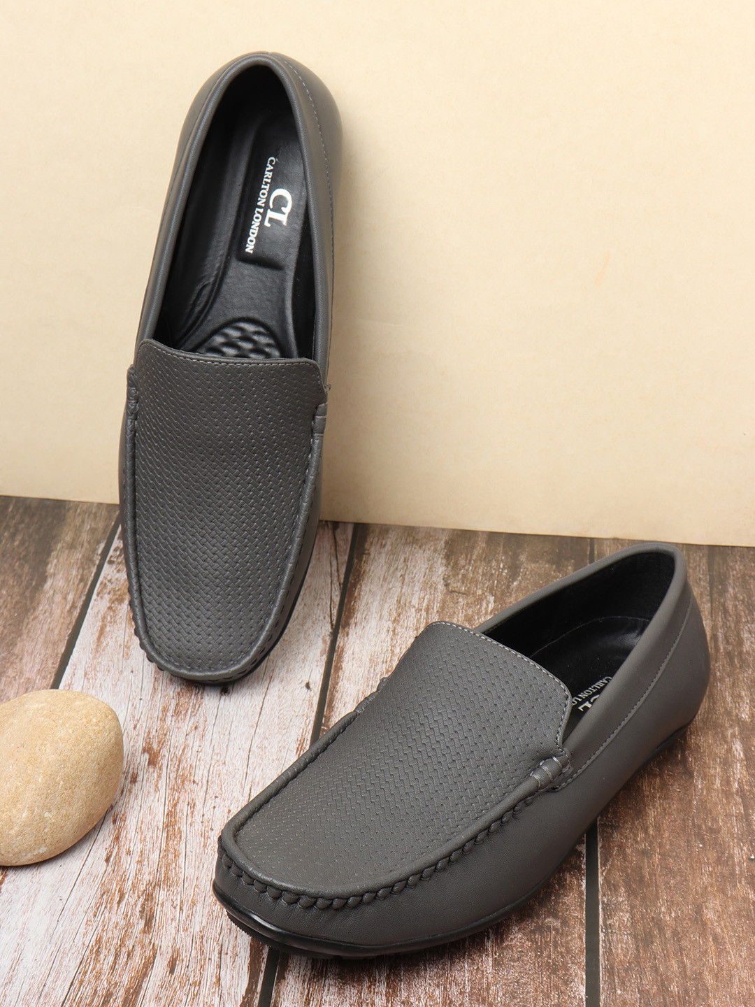 

Carlton London Men Grey Perforations Loafers